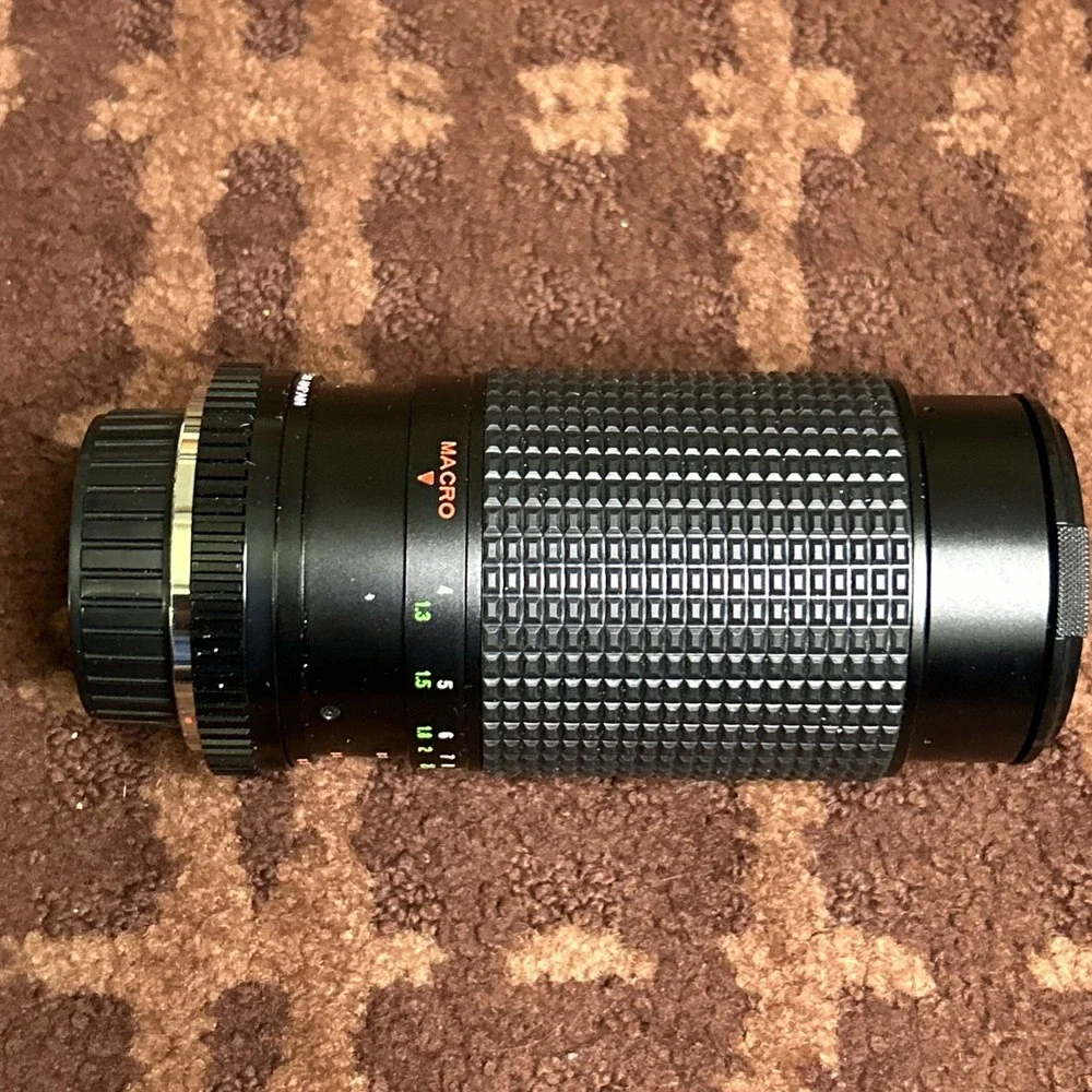 Minolta Mount Zoom Lens 75-200mm Telephoto f/4.5‎     *Worn Box